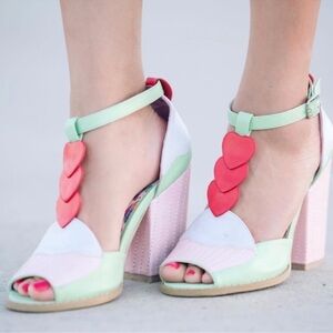 ❤️Rare! Iron Fist Cupcake Heels 🧁